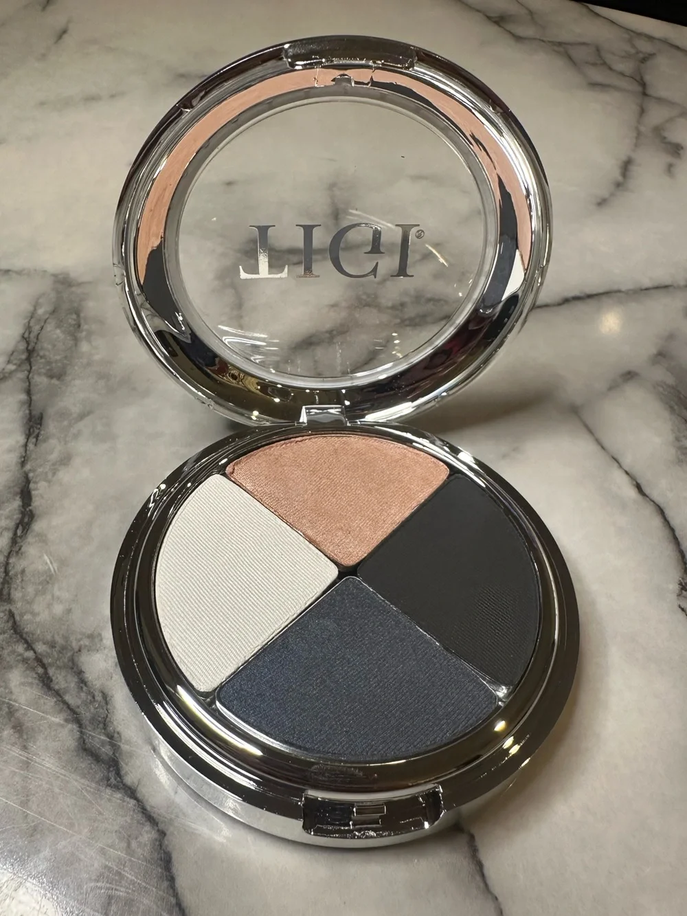 TIGI Cosmetics High Density Quad Eyeshadow in the shade 